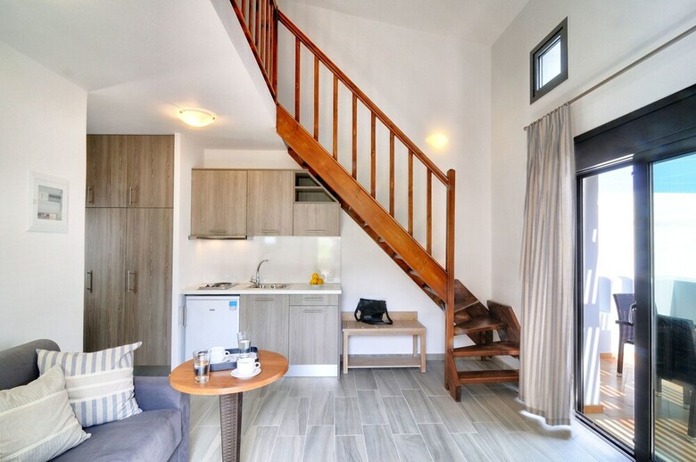Apartamentos Myrtos Mare Suites