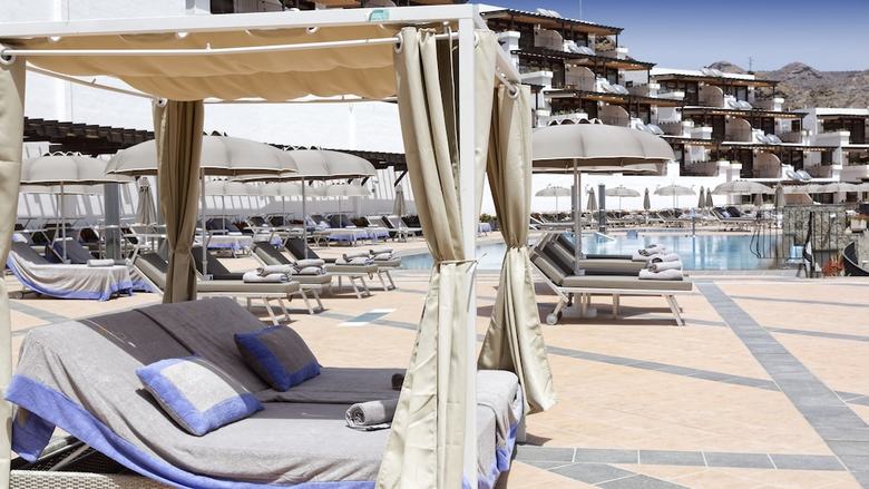 Aparthotel Idyll Suites - Adults Only