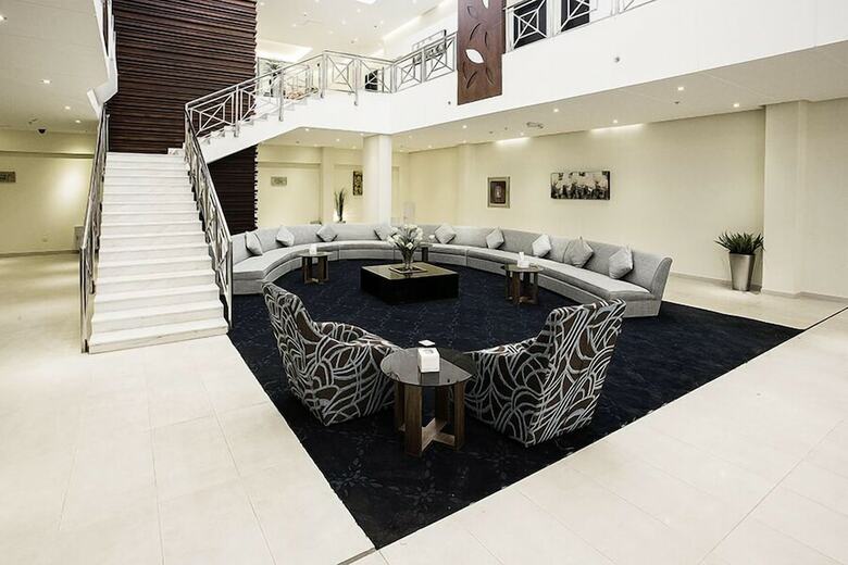 Grand Lily Hotel Suites