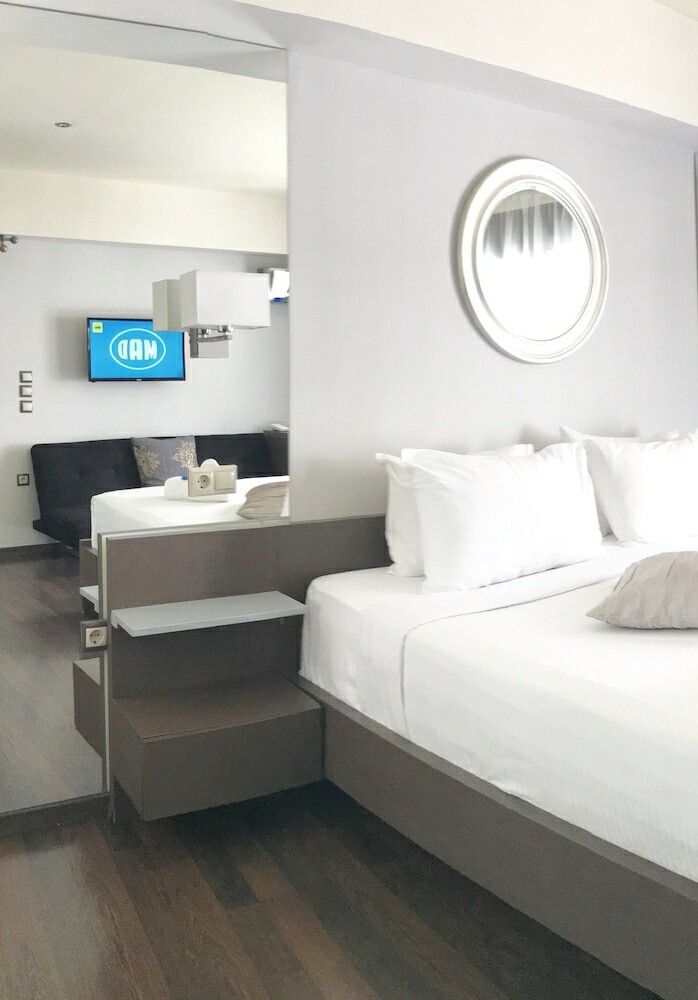 Hotel Athens Luxury Suites