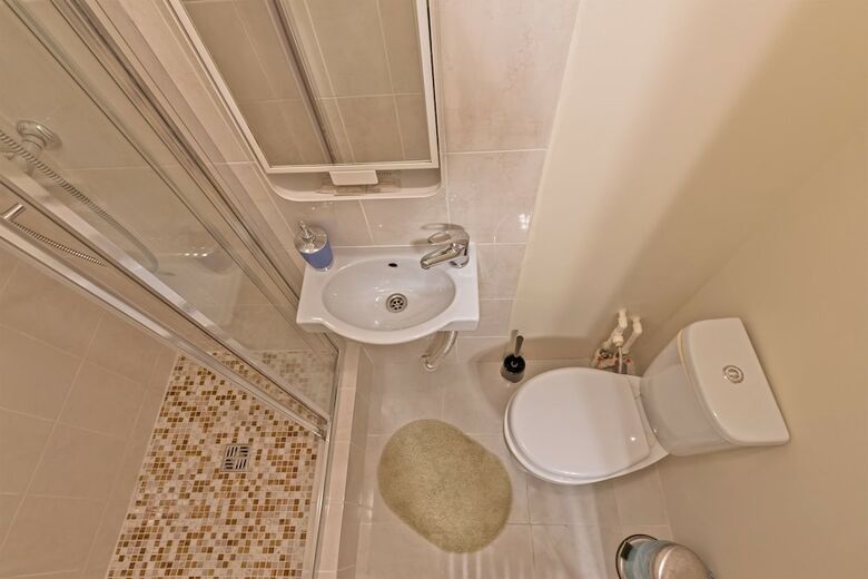Colorspb Aparthotel New Holland
