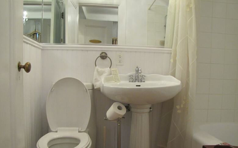 Hotel Monroe House Executive Suites