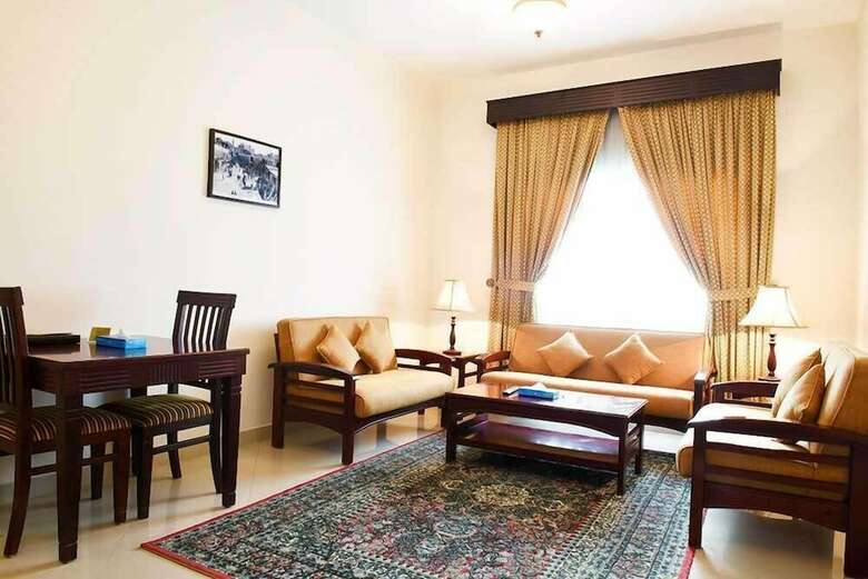 Karan Hotel