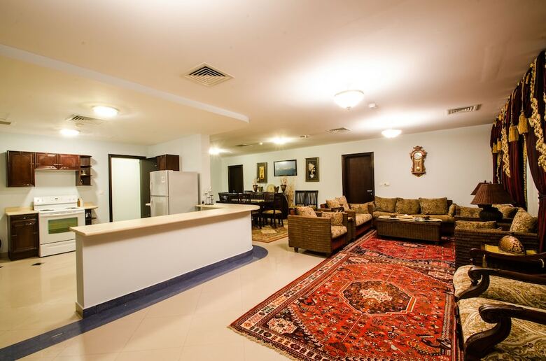 Karan Hotel