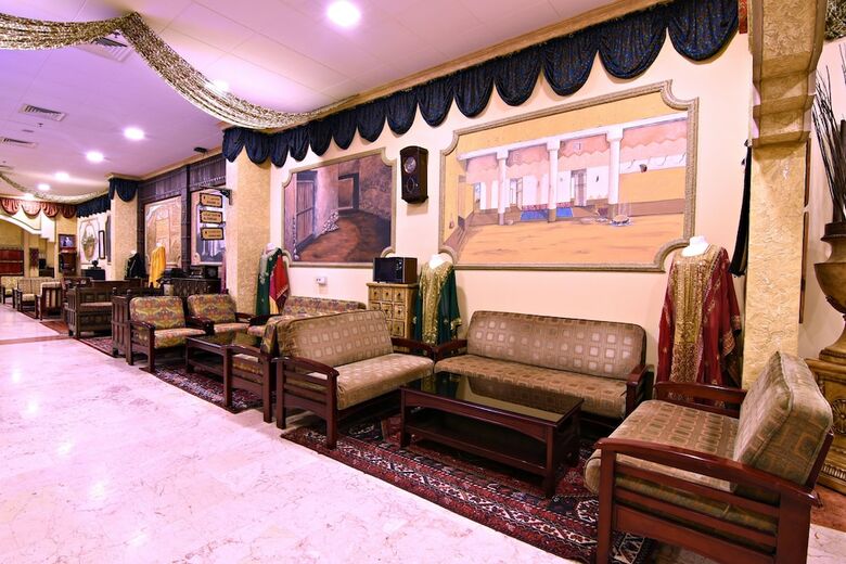 Karan Hotel