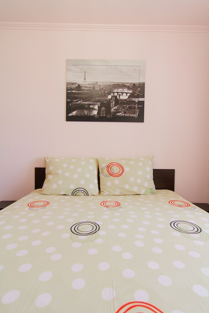 Apartamentos Art Suites Underpub