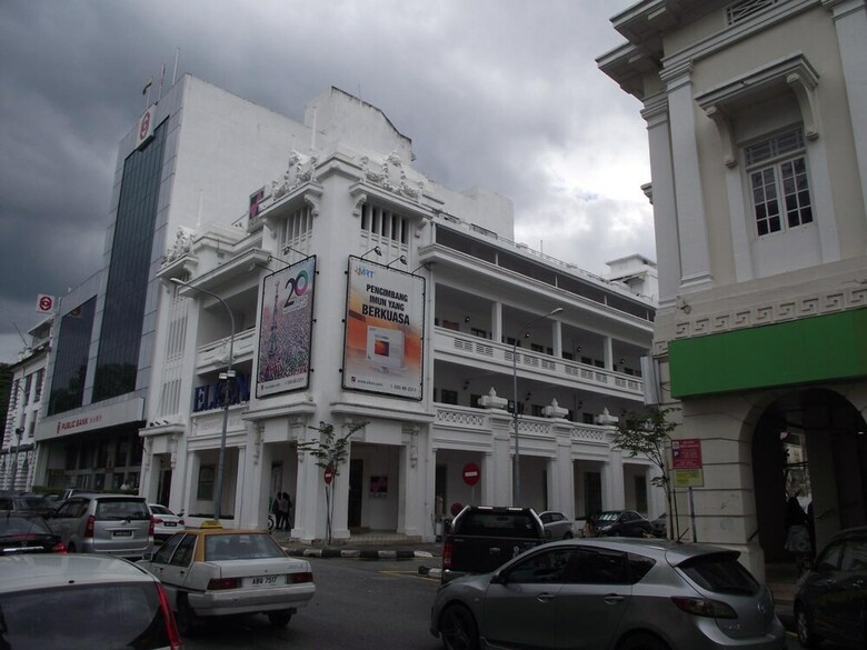Brick Box Hotel