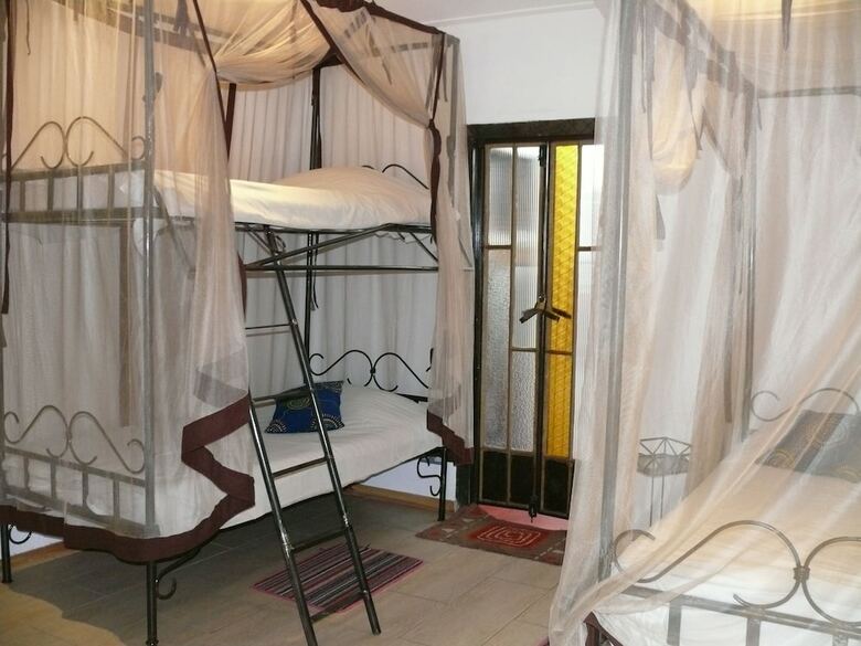 Hostal Zig Zag Town Lodge - Hostel