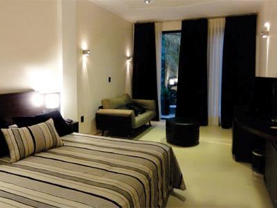San Martin Plaza Hotel