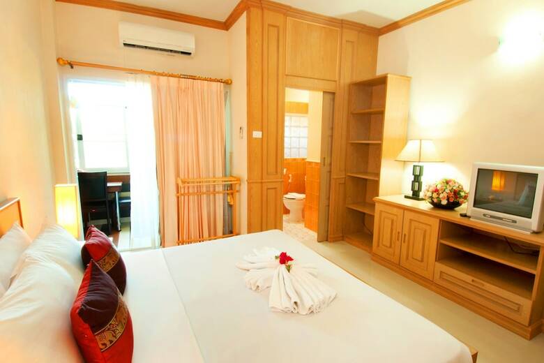 Hotel Taweeporn Resort