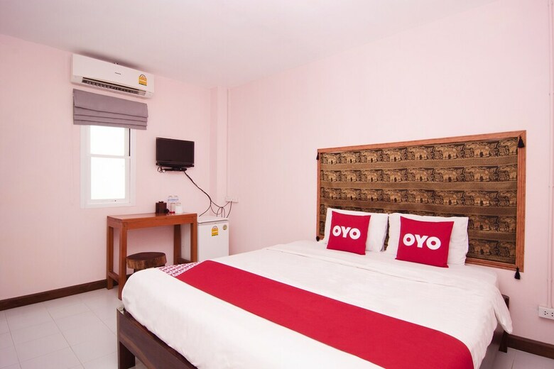Hotel Oyo Baan Taklom Chomtalay