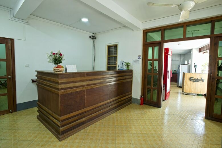 Hostal Season Bed And Breakfast -ngapali
