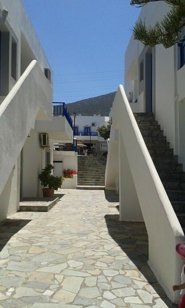 Aparthotel Irene Village