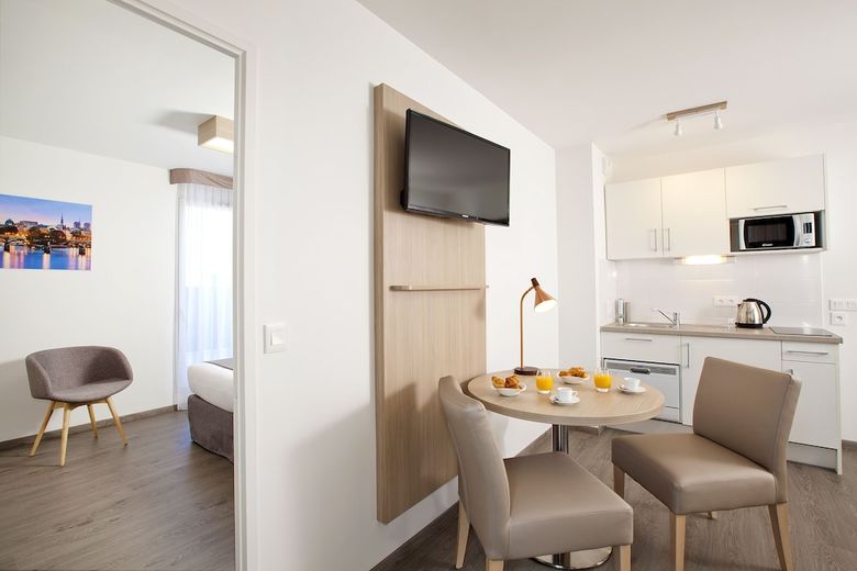 Residhome Asni�res Park