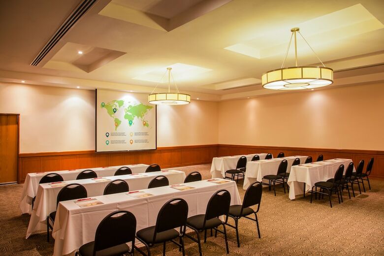Hotel Fiesta Inn Monterrey Fundidora