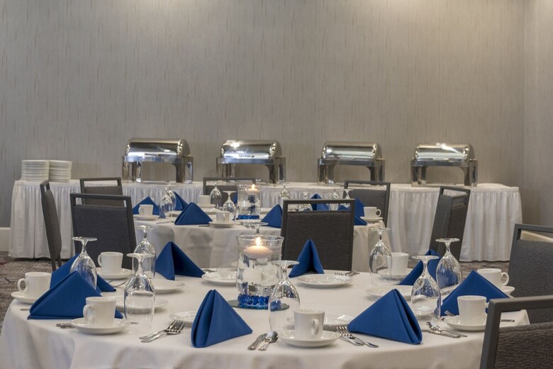 Delta Hotels By Marriott Grand Rapids Airport