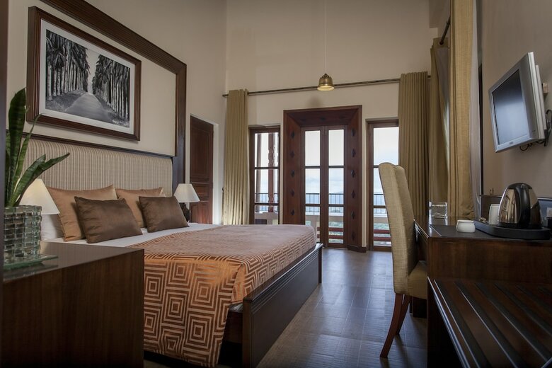 Hotel Amaya Hills