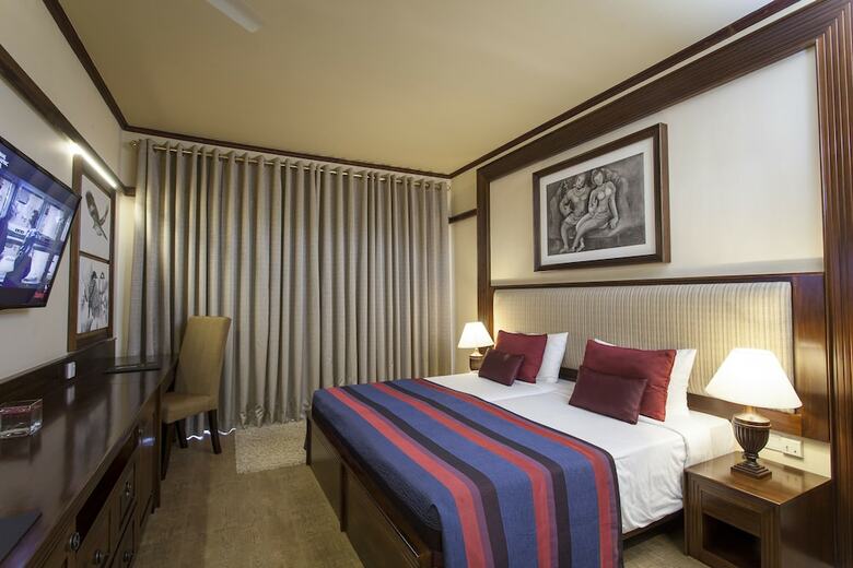 Hotel Amaya Hills