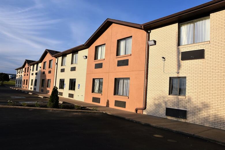 Hotel Quality Inn & Suites Metropolis I-24