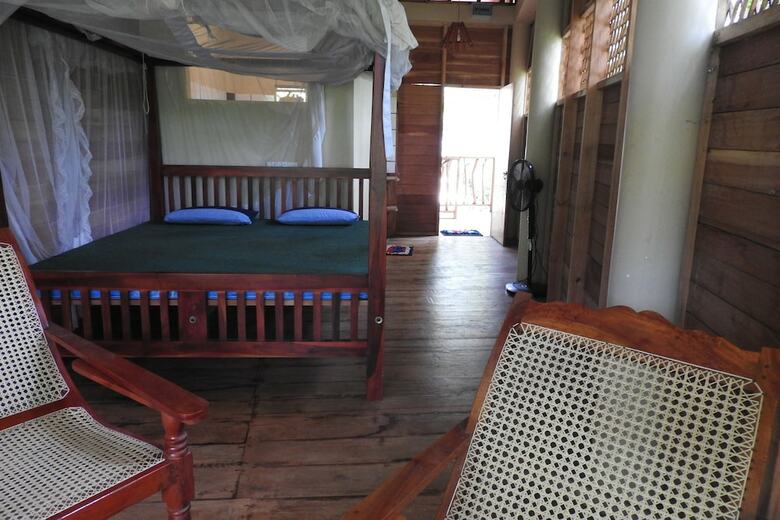 Hotel Riverside Cabana Yala