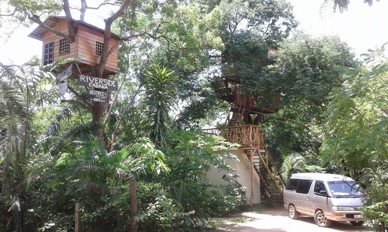 Hotel Riverside Cabana Yala