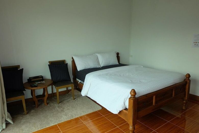 Hotel Mai Ngern Mai Thong Resort