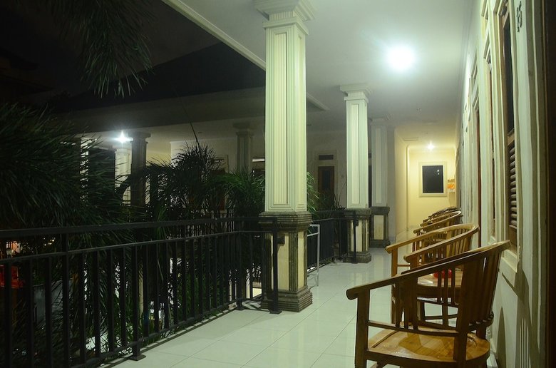 Hotel Budget Door Legian Inn