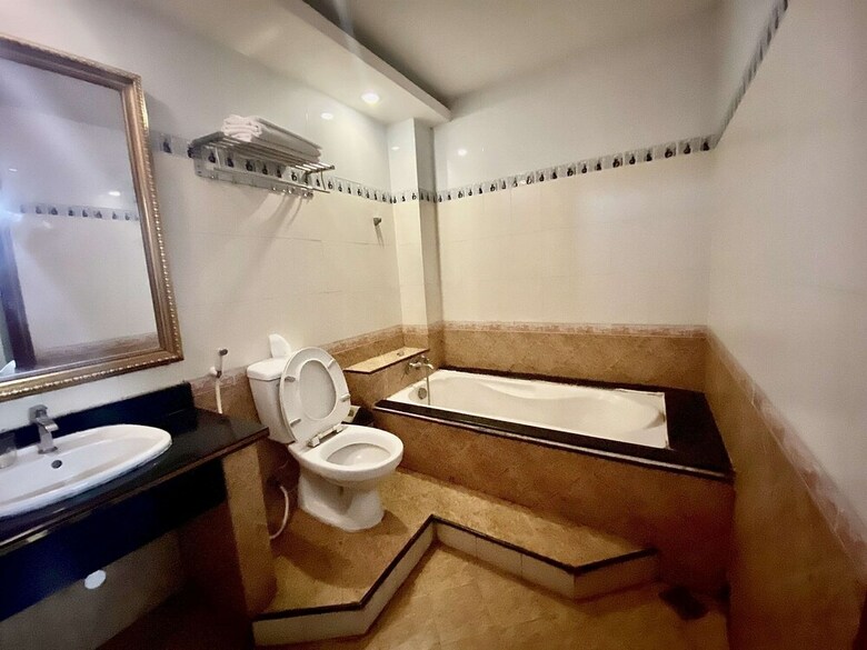 Oyo 253 Tan Ha Hotel