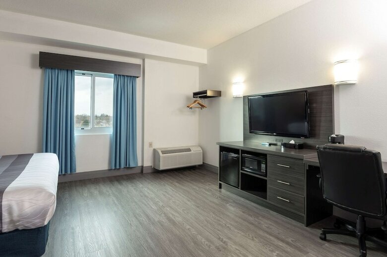 Motel 6 - Niagara Falls, Ontario