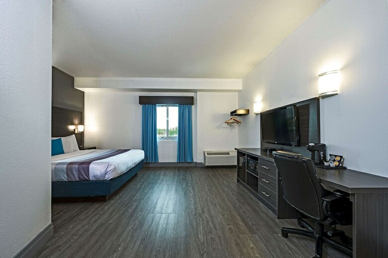 Motel 6 - Niagara Falls, Ontario