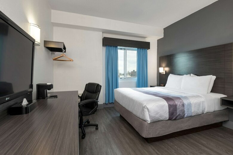 Motel 6 - Niagara Falls, Ontario
