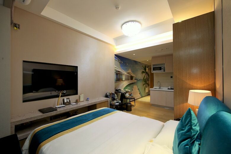 Guangzhou Chimelong Heefun International Service Apartment