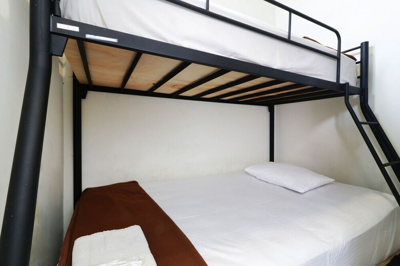 Hotel Bantal Guling Pasar Baru Bandung