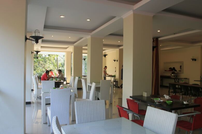Hotel Bantal Guling Villa Bandung