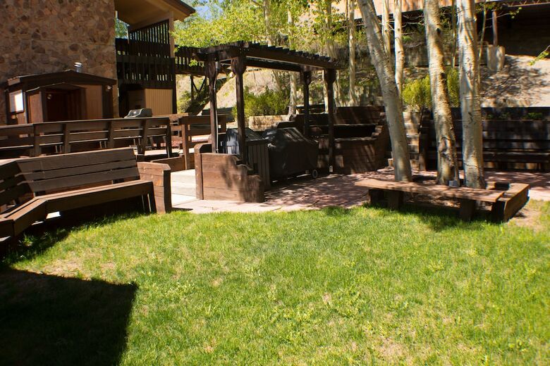 Columbine Condominiums By Cb Lodging