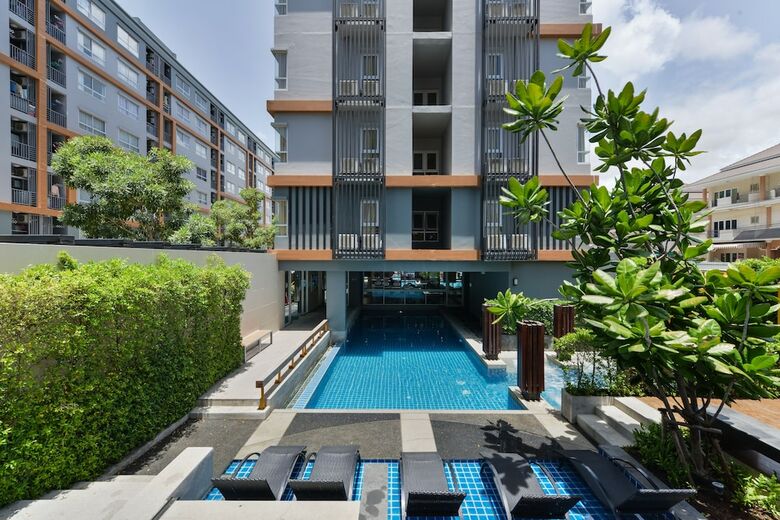 Hotel The Grass Serviced Suites By At Mind
