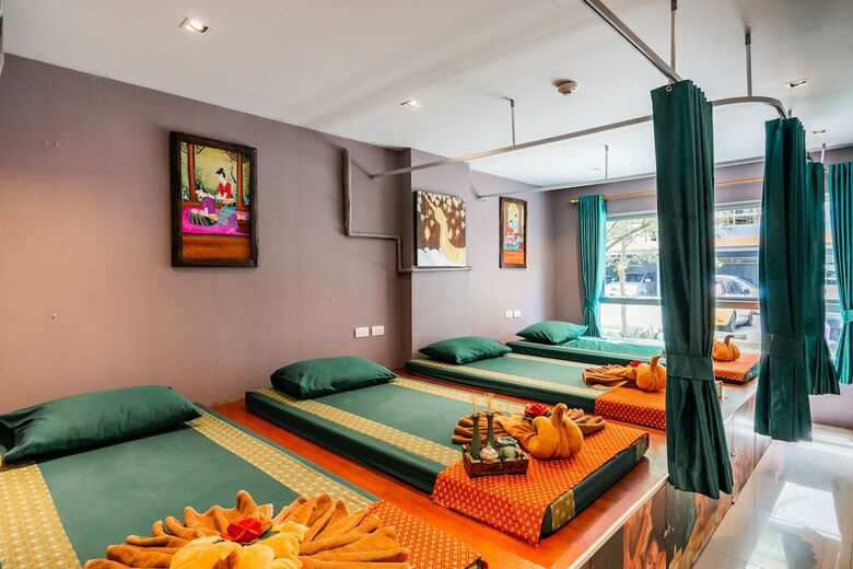 Hotel The Grass Serviced Suites By At Mind