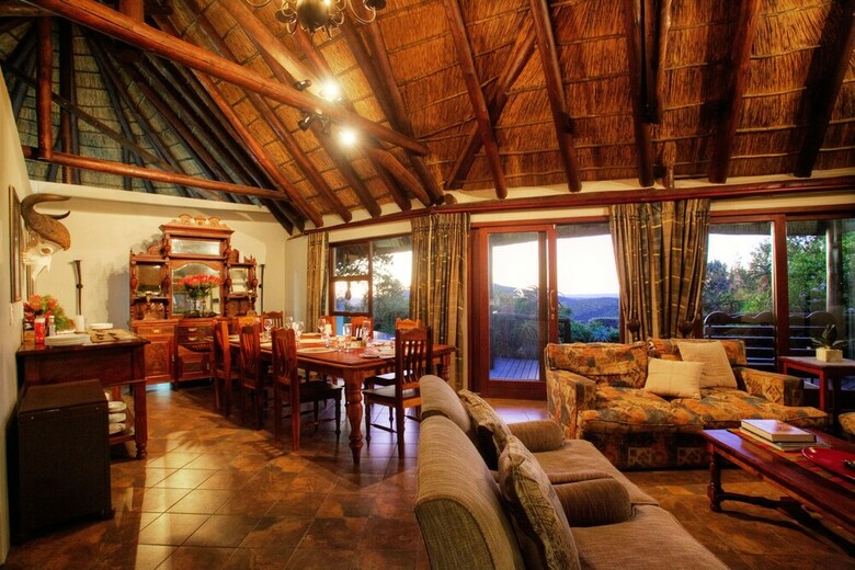 Posada Elephants Lodge - Bellevue Forest Reserve