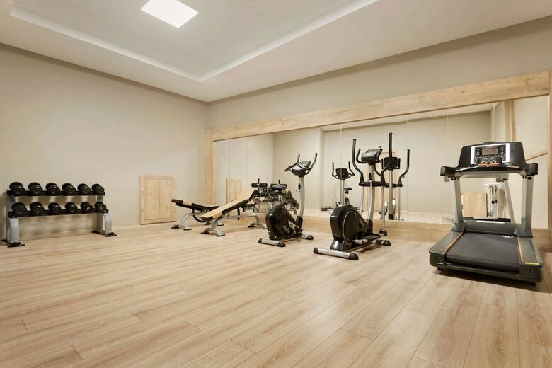 Hotel Ramada Encore By Wyndham Gebze