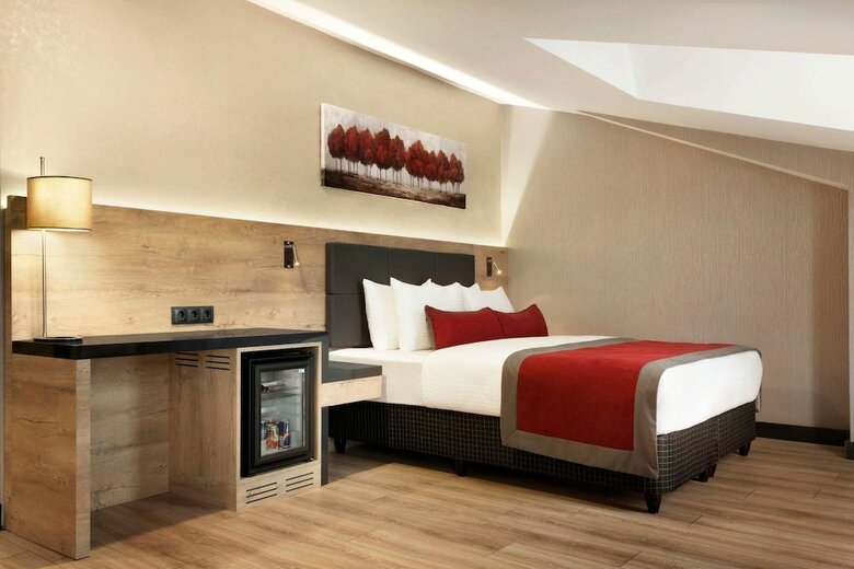 Hotel Ramada Encore By Wyndham Gebze