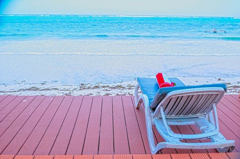 Hotel Zawadi Beach Villas