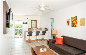 Aparthotel Buccaneer Beach Club