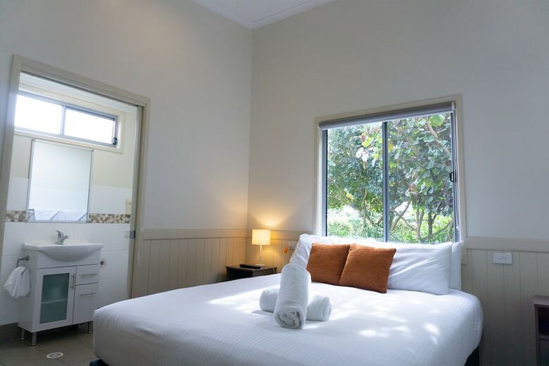 Fingal Bay Holiday Park