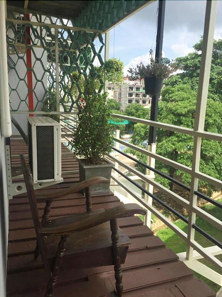 Hostal The 8 Factory Hostel Phitsanulok