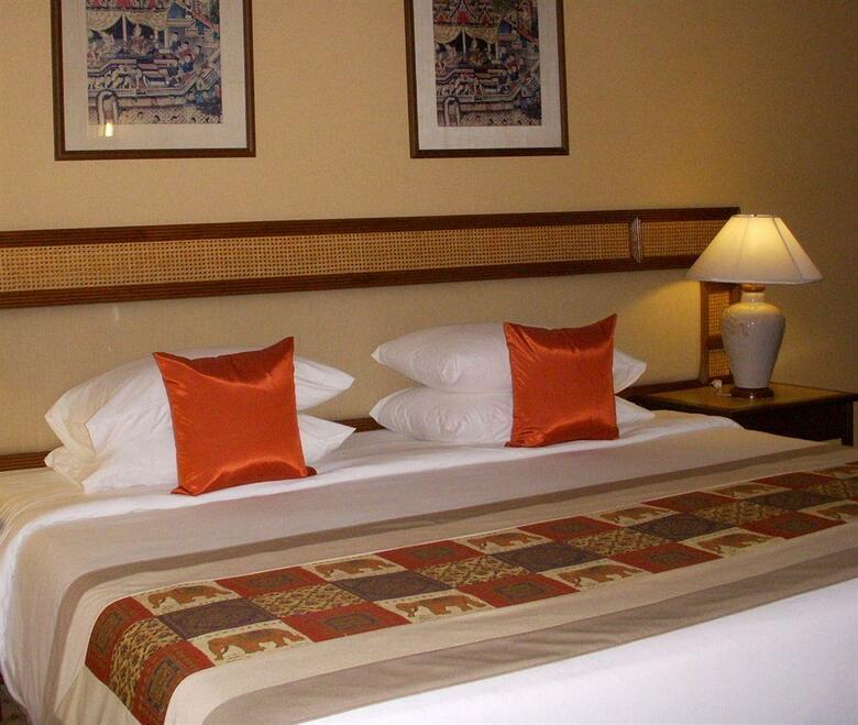 Chiang Mai Plaza Hotel