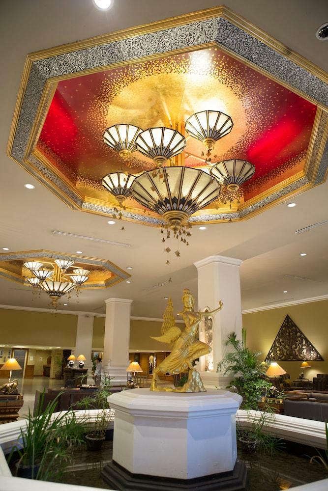 Chiang Mai Plaza Hotel