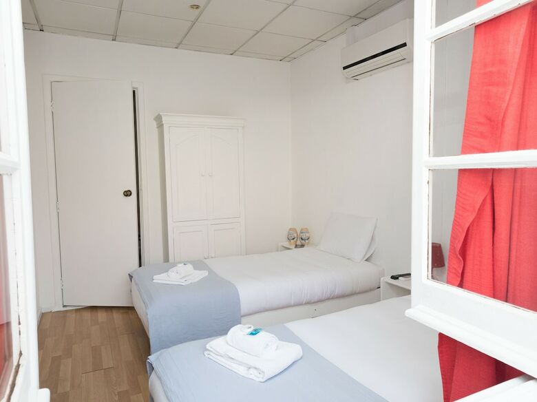Hotel Peters Guesthouse - Al