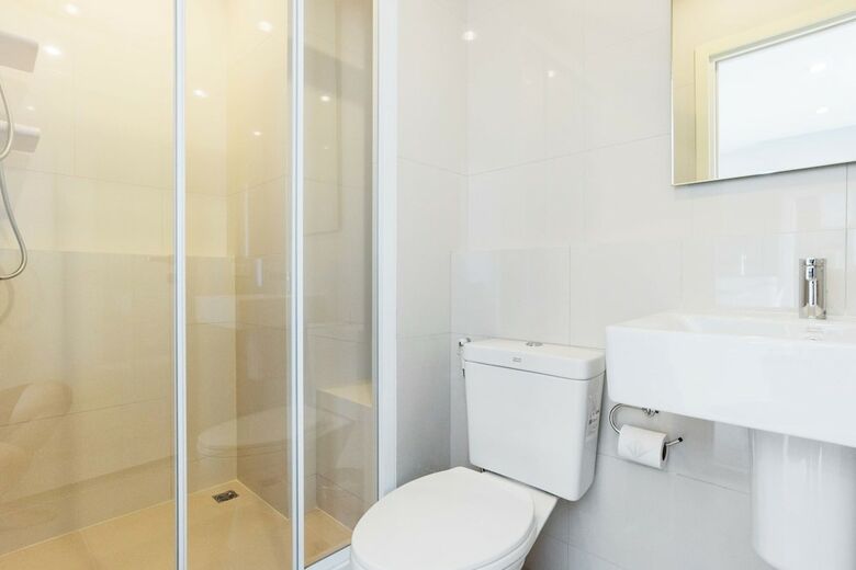 The Base Uptown By Favstay