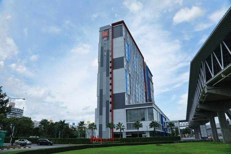 Hotel Ibis Bangkok Impact