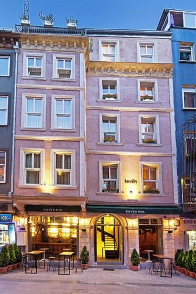 Hotel Raven Istanbul Suites